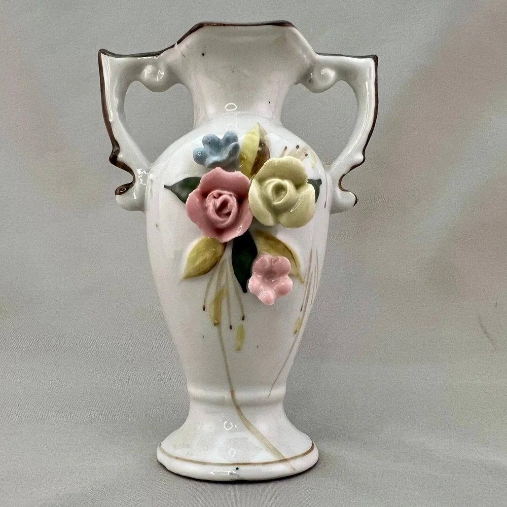 Unbranded Bud Vase Unisex Small White Excellent 3D Floral Scrolled Handles